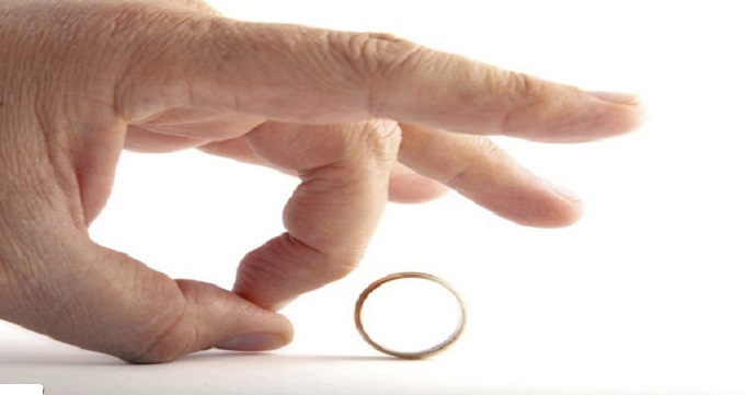 مراحل درخواست طلاق از طرف زن چیست؟