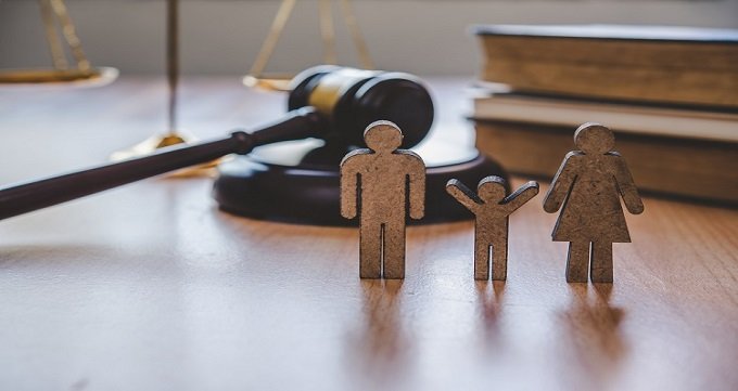 بهترین وکیل خانواده در خرم آباد چه کسی است؟