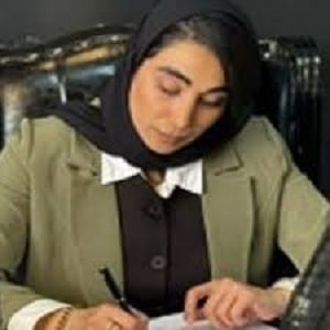 زهرا احمدی