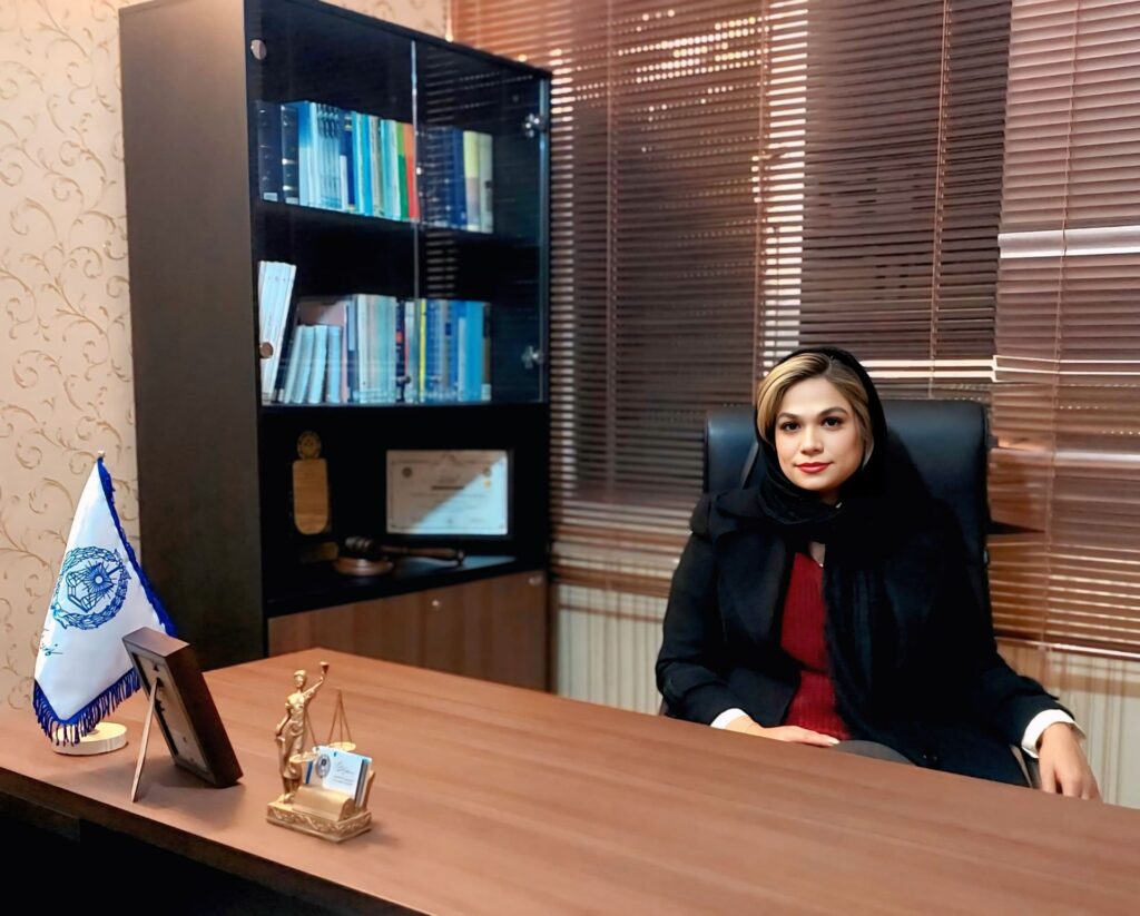 وکیل سیده عاطفه مجیدی طهران