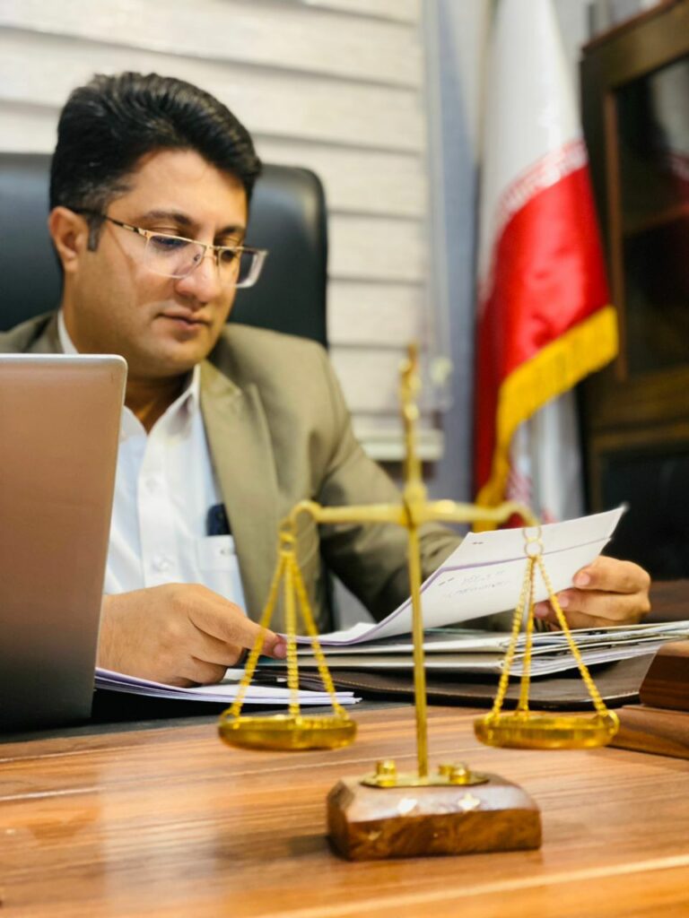 وکیل محمود ریگی