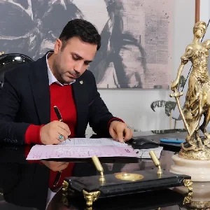 وکیل سعید نقدی