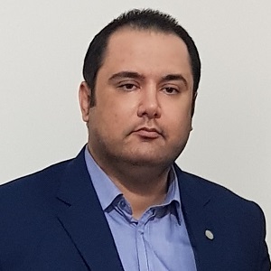 وکیل اشکان حیدری