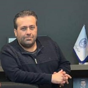 آرش خرم نیا