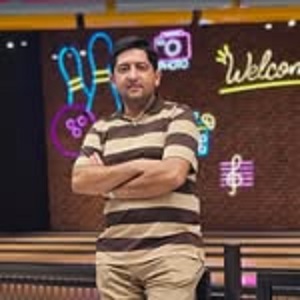 وکیل امید اسرار