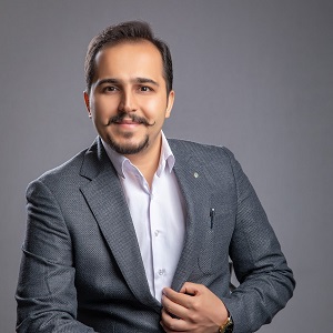 علی منصوری
